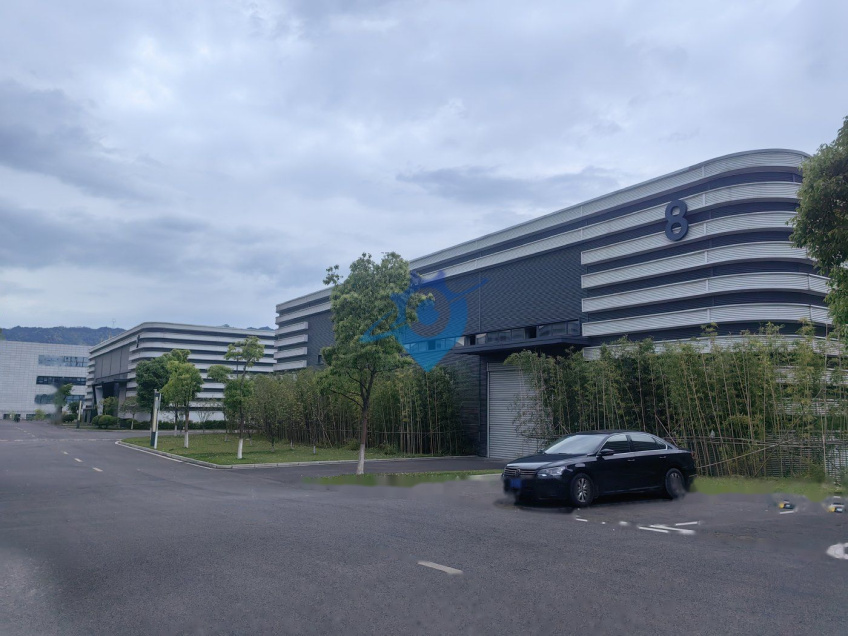 高新区11米钢构现房,1400㎡起租,拎包入住