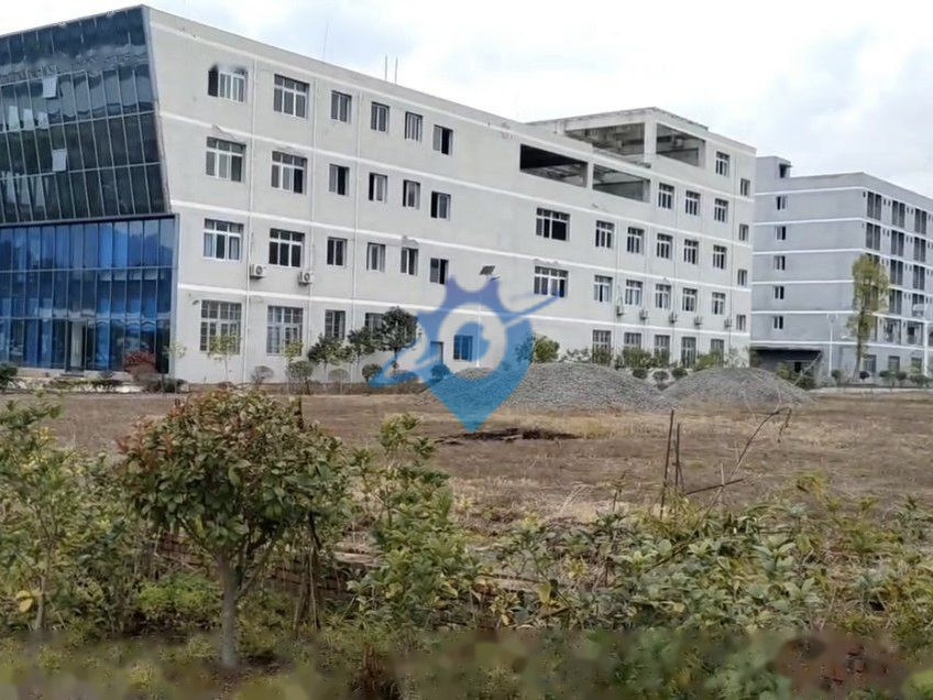 石柱优质厂房对外出租,总面积 5720 平,厂房 办公室 员工宿舍食堂