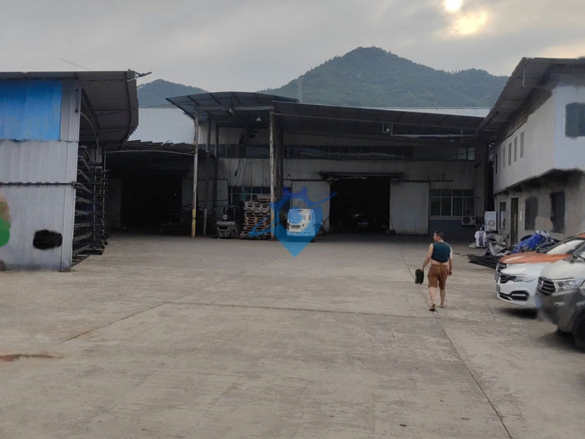 两江新区水土新城3200㎡自建独院厂房出租 带10吨行车+400KVA专电