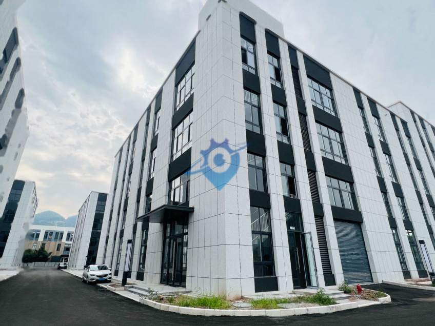 高新区西永现房大平层研发办公楼